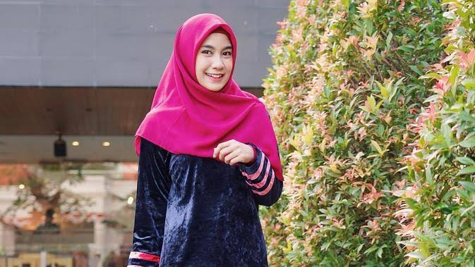 √ Biodata Anisa Rahma Agama, Keluarga, Pacar, dan √ Biodata Anisa Rahma Agama, Keluarga, Pacar, dan