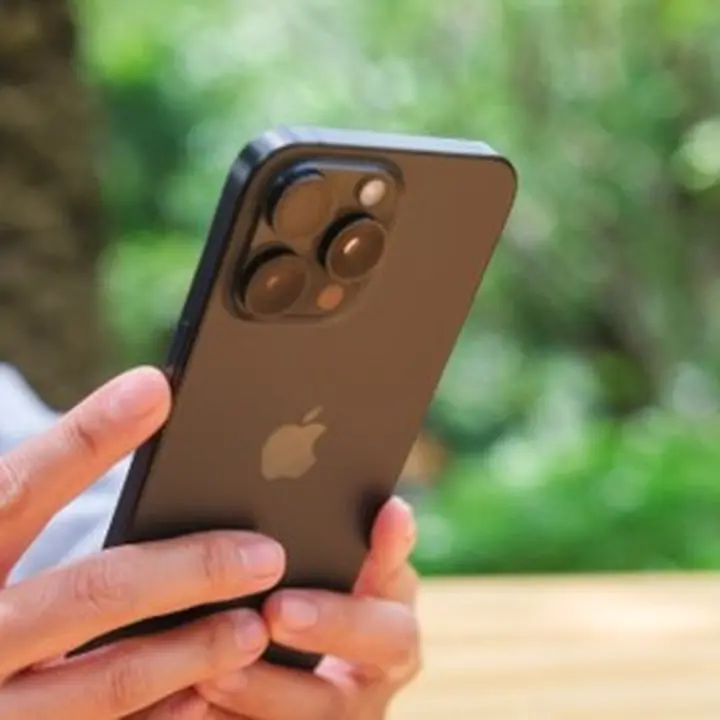Apple Pastikan Harga iPhone Berisiko Naik Imbas Kelangkaan Memori