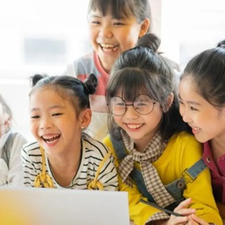 Pemerintah Norwegia Larang Siswa SD Pakai Layanan AI Generatif Mulai Agustus 2026