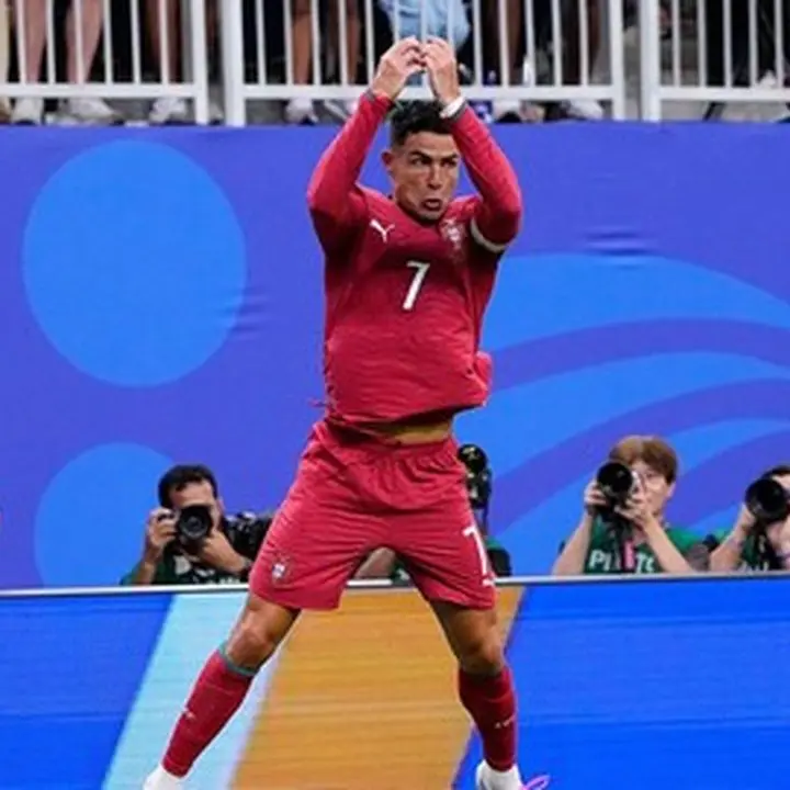 Ritual Disiplin Ronaldo: Tidur Berkala, Larangan Gadget, dan Terapi Es -130°C
