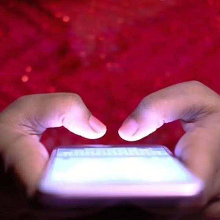 Pemerintah Rusia Minta Warga Beralih ke Android Setelah Apple Blokir Aplikasi Lokal
