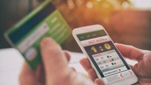 Komdigi: Pelaku Judi Online Manfaatkan Kolom Komentar Akun Besar