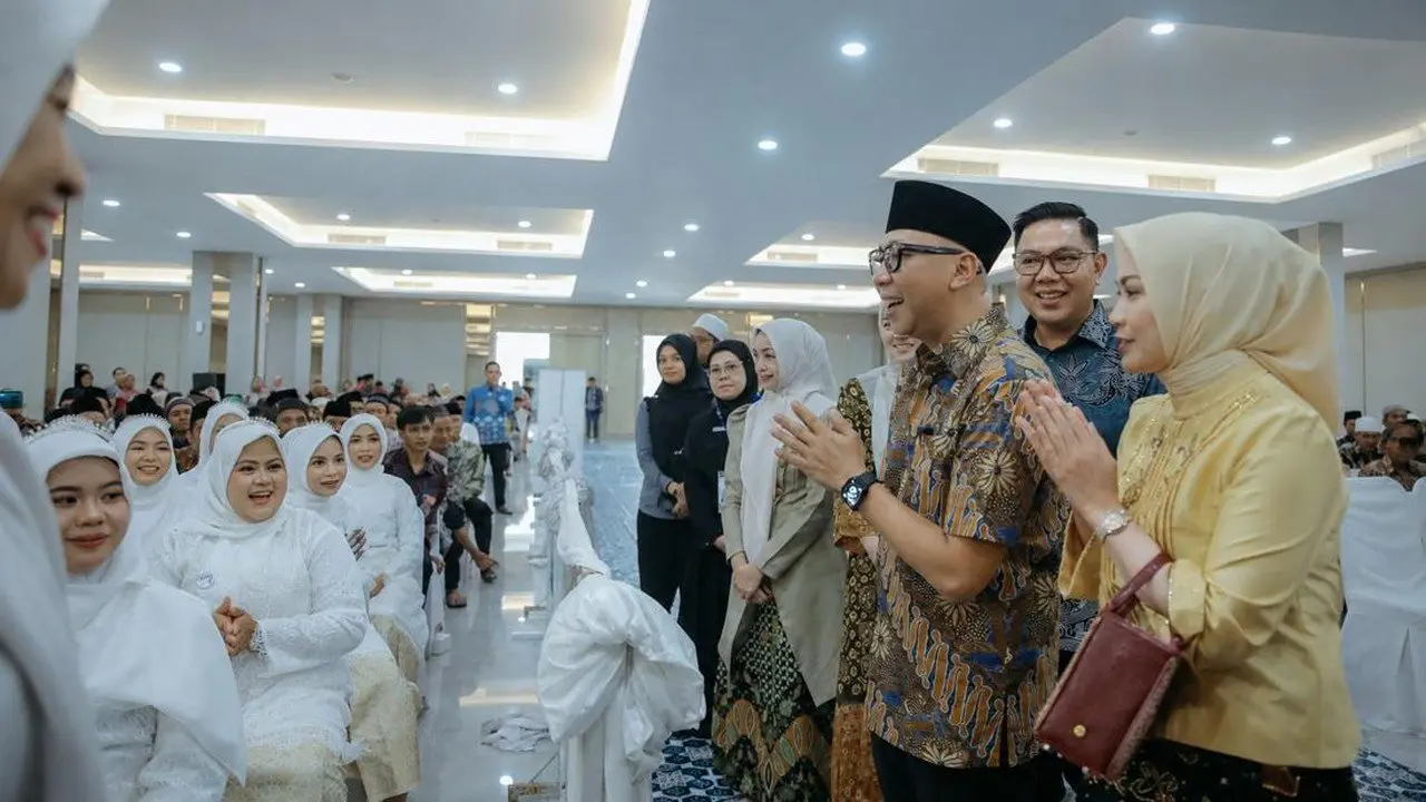 31 Pasangan Menikah Massal di Lampung, Gubernur Tekankan Fondasi Agama dan Dialog