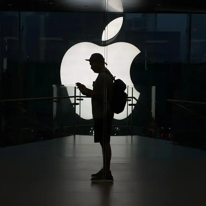 Apple Raih Rekor Penjualan iPhone, Namun Terganjal Kelangkaan Chip