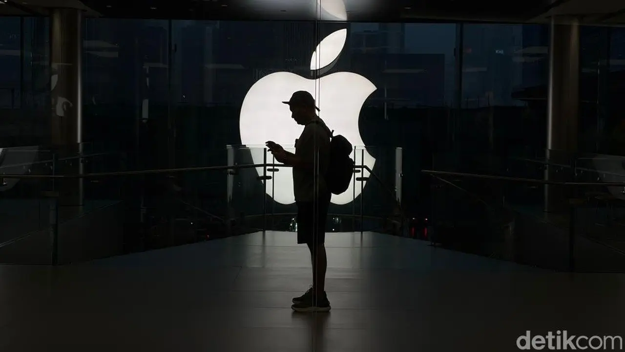 Apple Raih Rekor Penjualan iPhone, Namun Terganjal Kelangkaan Chip