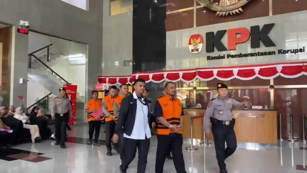 Bupati Pemalang Anom Widiyantoro Ditahan KPK Terkait Proyek dan Jual Beli Jabatan