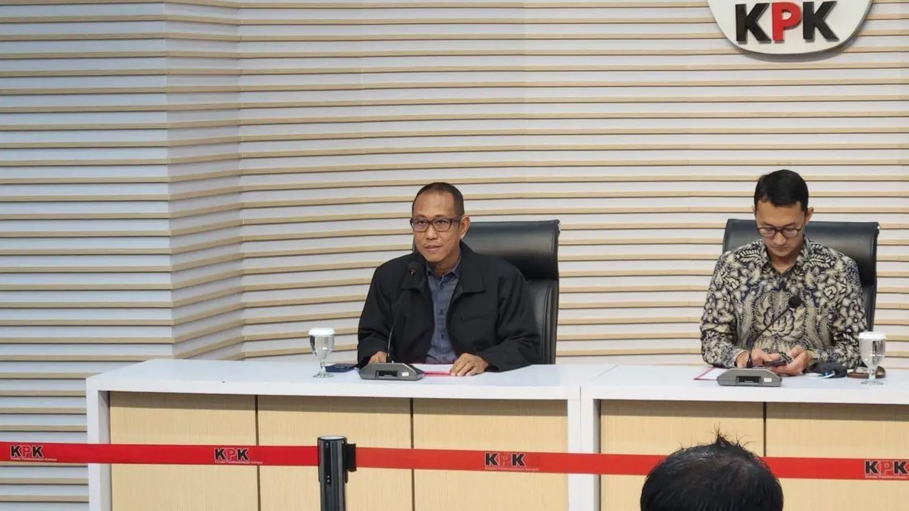 Bupati Pemalang Anom Widiyantoro Jadi Tersangka KPK, Diduga Peras Bawahan Rp 1,9 Miliar