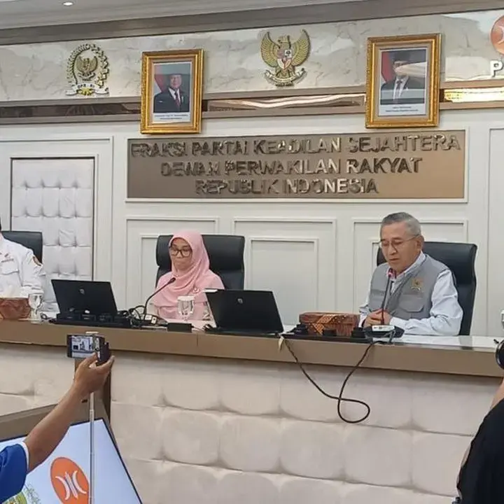 Buruh Usulkan Kontrak Kerja Maksimal 1 Tahun, DPR Kaji dalam RUU Ketenagakerjaan