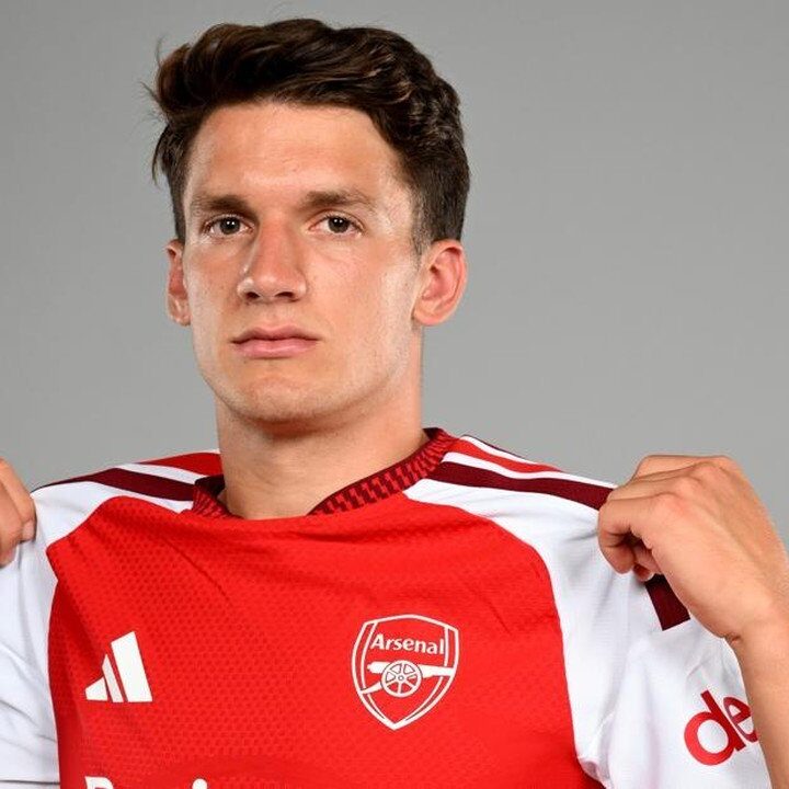 Christos Tzolis Terkejut Gabung Arsenal: “Luar Biasa Menjadi Bagian dari Klub Sebesar Ini”