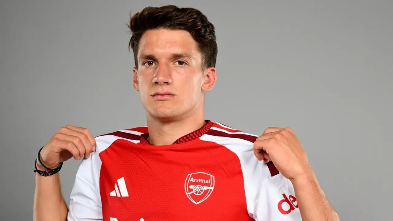 Christos Tzolis Terkejut Gabung Arsenal: "Luar Biasa Menjadi Bagian dari Klub Sebesar Ini"