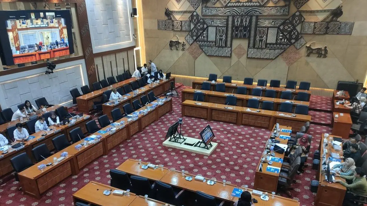 DPR Bahas RUU Ketenagakerjaan di Masa Reses, Fokus pada Outsourcing dan TKA