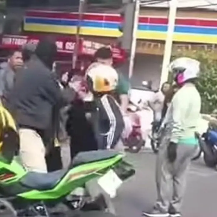 Senggolan Di Persimpangan Berujung Pemukulan, Polisi Selidiki Pengendara Ninja Di Tebet