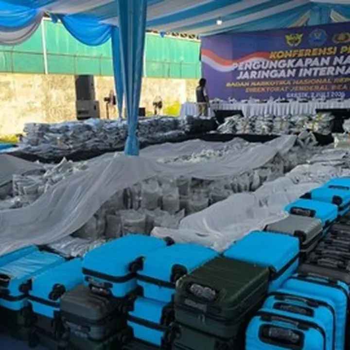 BNN Kejar Dua Warga Asing Pengendali 3,37 Ton Kuncup Ganja di Gresik