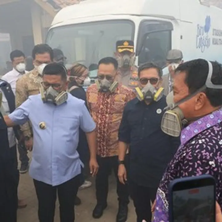 Gubernur Banten Tinjau Kebakaran TPA Jatiwaringin: Penanganan Terus Diperkuat