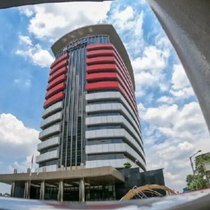 KPK Amankan 7 Orang Dalam OTT Bupati Langkat Syah Afandin