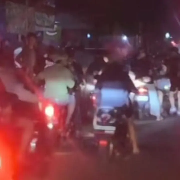 Polisi Bubarkan Balap Liar Yang Tutup Jalan di Cileungsi, Pelaku Kocar-kacir