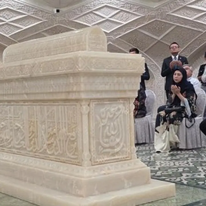 Ketua MPR Ahmad Muzani Ziarah Makam Imam Bukhari di Samarkand, Sentil Peran Bung Karno
