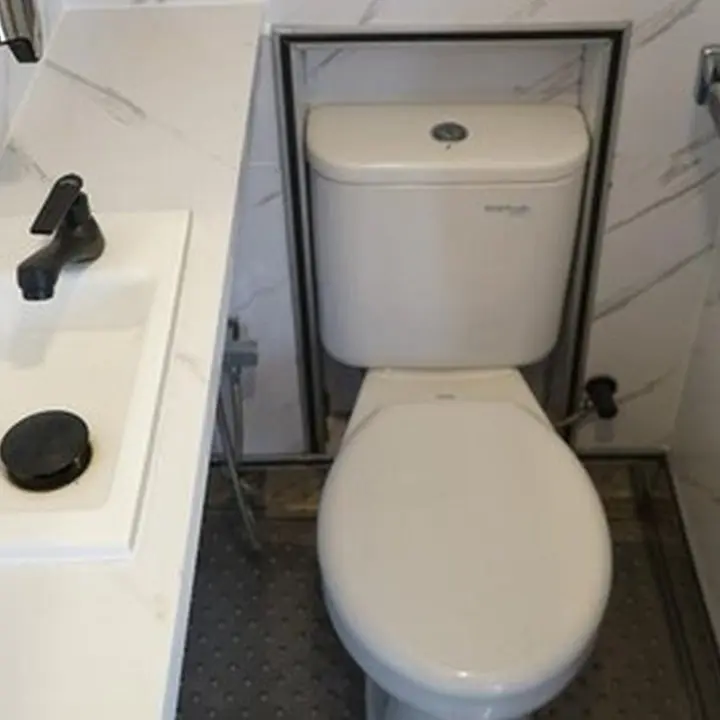 Bayi Ditemukan Hidup di Toilet KA Sancaka, Dievakuasi di Stasiun Solo Balapan