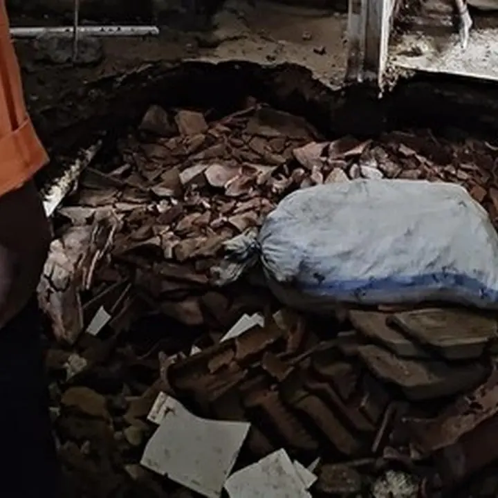 Tanah Amblas Mengancam Rumah Warga Pasir Muncang, Lima Jiwa Berisiko