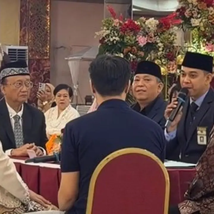 Penghulu di Jaksel Pimpin Akad Pakai Tiga Bahasa, Zidni Jelaskan Alasannya