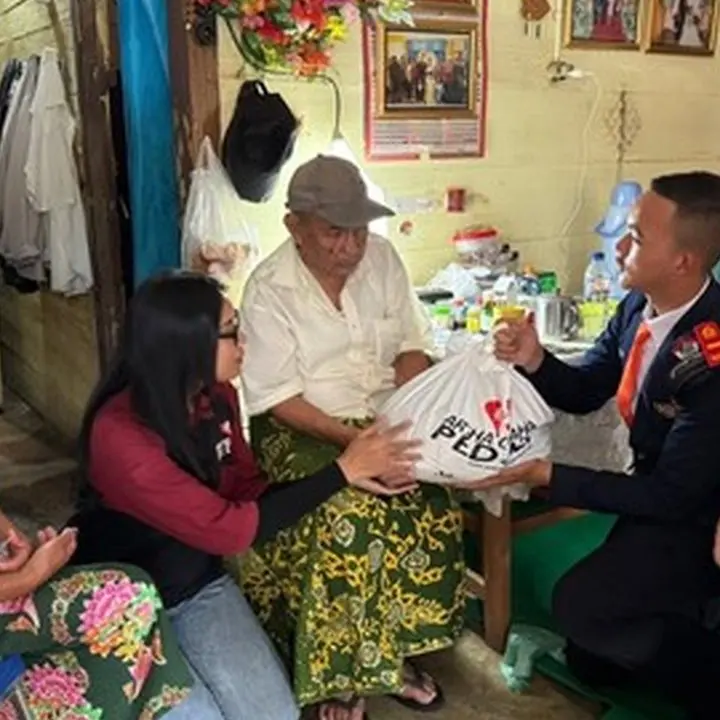 YASOP Peduli 2026 Bentuk Karakter Siswa Lewat Penyaluran Paket Sembako di Toba