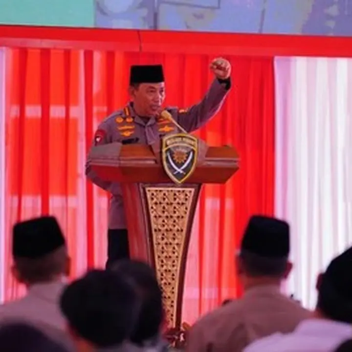 Kapolri Tutup Diklatsarnas Brigade Persis, Serukan Penguatan Sinergi dan Literasi Digital