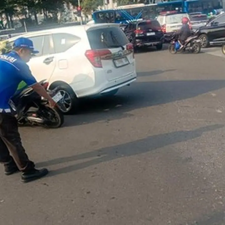 Polisi Jelaskan Peristiwa Kecelakaan Ojol di Bundaran Patung Kuda