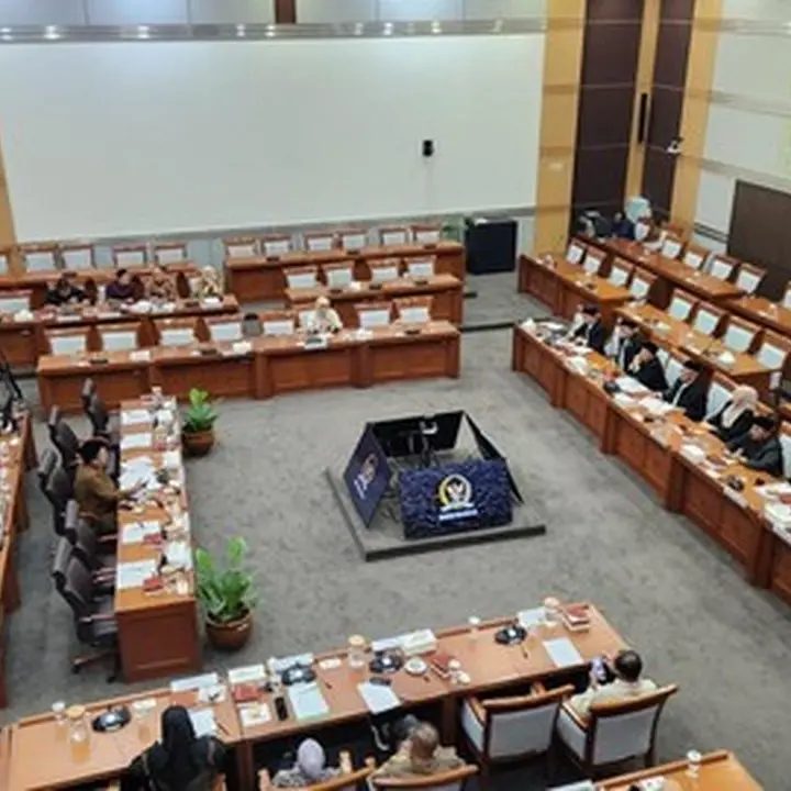 DPR Tegur KBIHU Jabar Soal Pernyataan Jemaah Haji Lansia ‘Merepotkan’
