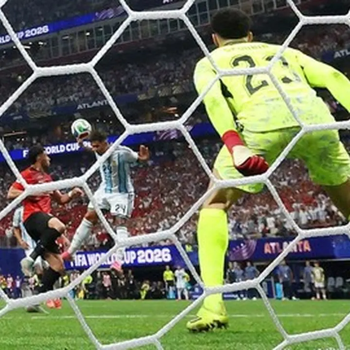 Wasit François Letexier Kembali Diprotes Usai Argentina Menang Dramatis Atas Mesir