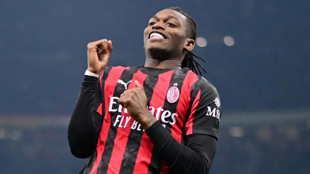 Fenerbahce Tegaskan Tak Ada Tawaran Rp 1,7 Triliun untuk Rafael Leao