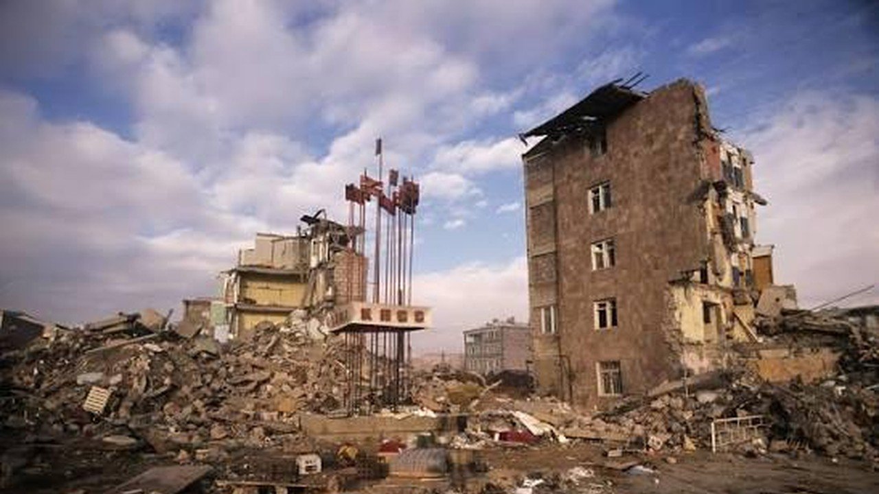 Gempa Armenia 1988: Bencana yang Mengguncang Fondasi Uni Soviet