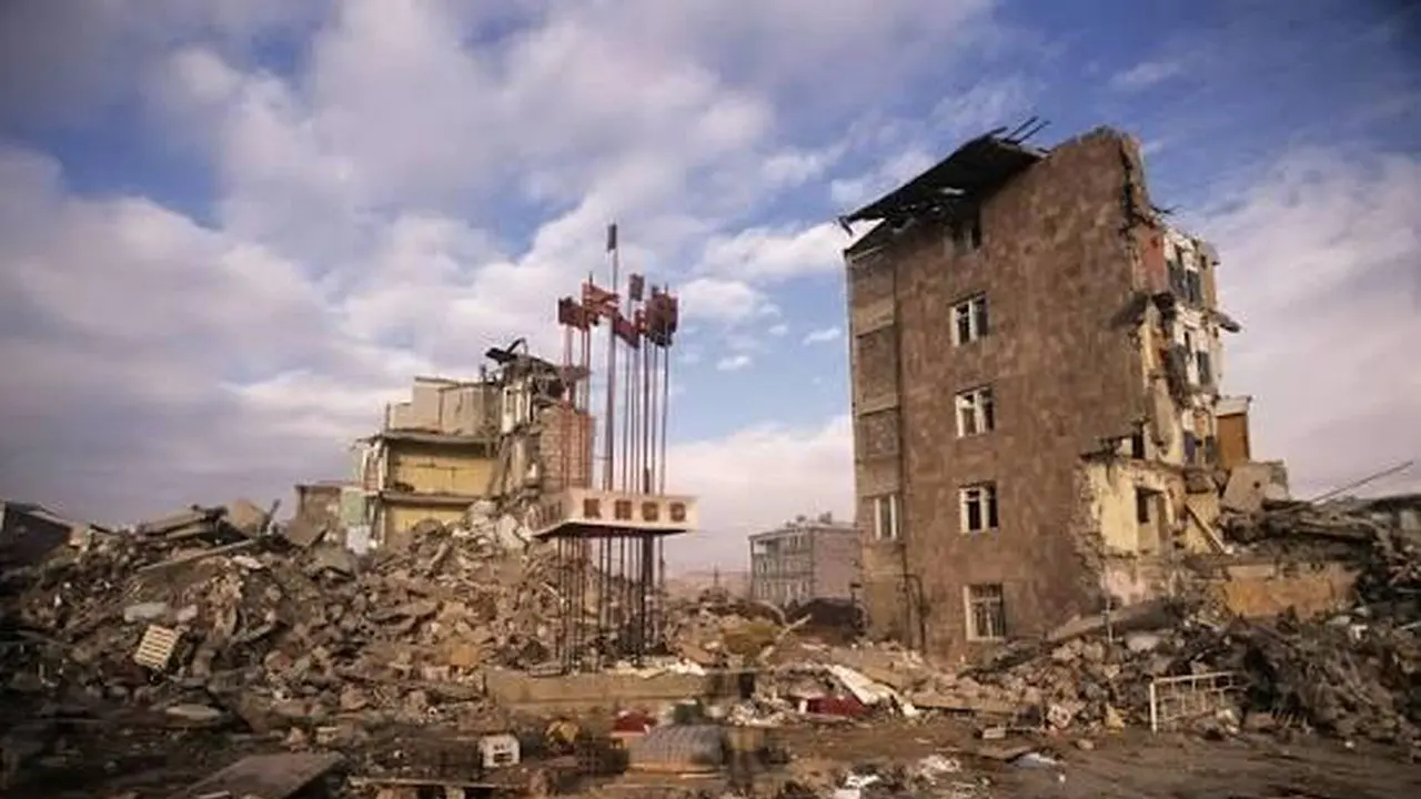 Gempa Armenia 1988: Bencana yang Mengguncang Fondasi Uni Soviet