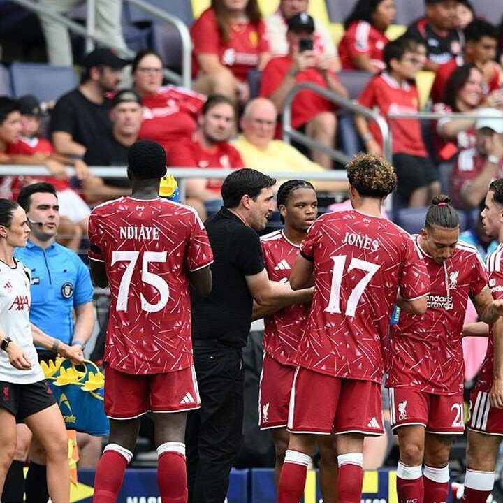 Gravenberch Antusias Sambut Era Andoni Iraola di Liverpool