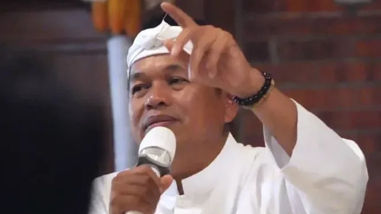 Jabar Akan Regenerasi Angkot Tua, Bandara Husein Sastranegara Kembali Beroperasi