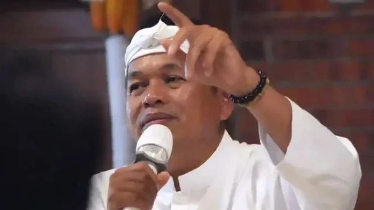 Jabar Akan Regenerasi Angkot Tua, Bandara Husein Sastranegara Kembali Beroperasi