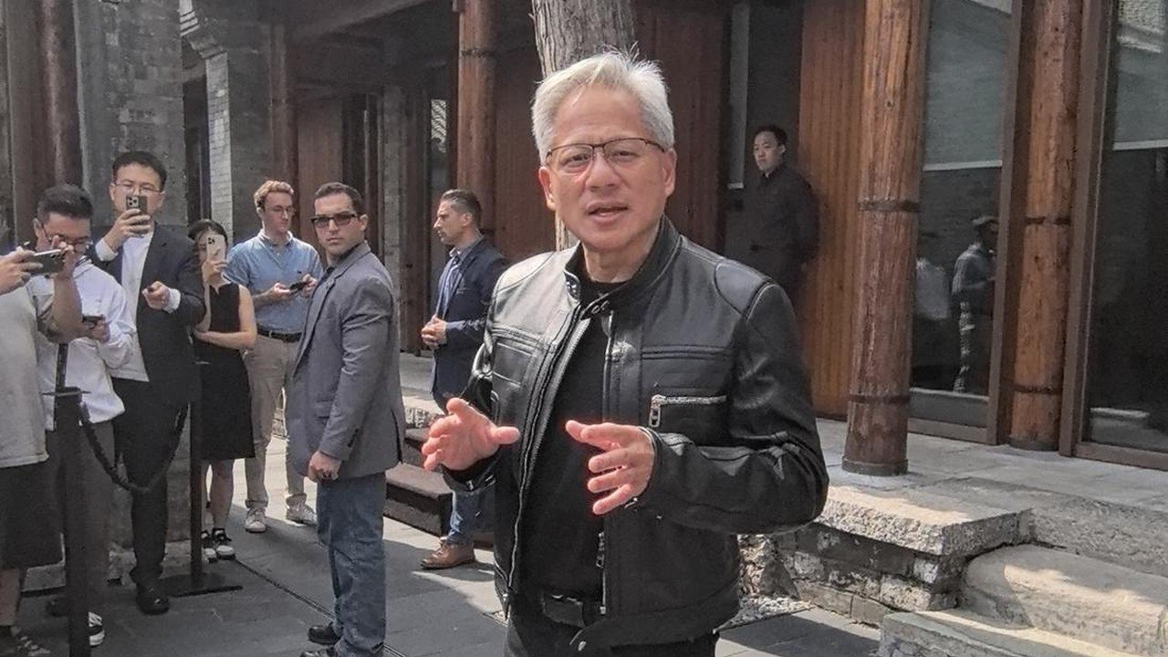 Jaket Kulit Jensen Huang Bekas Terjual Rp 17,2 Miliar di Lelang Sotheby's