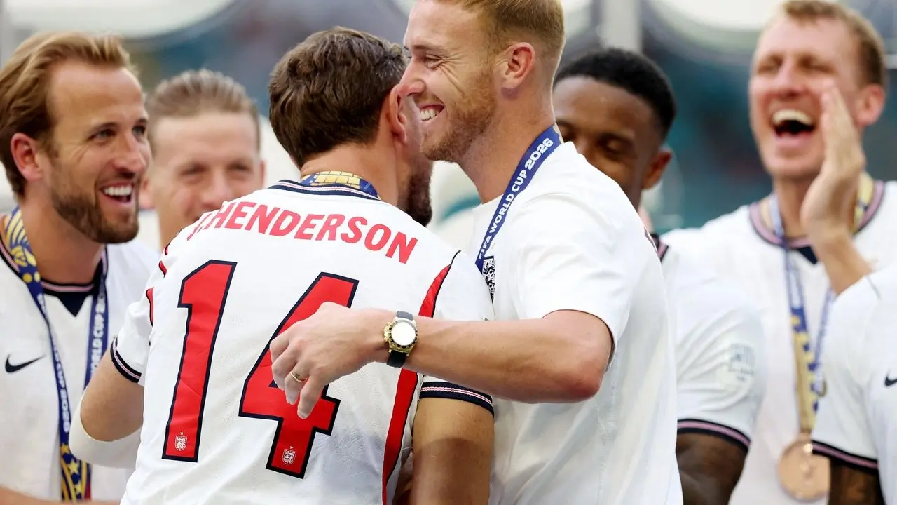 Jordan Henderson Berikan Medali Perunggu Piala Dunia 2026 kepada Jason Steele