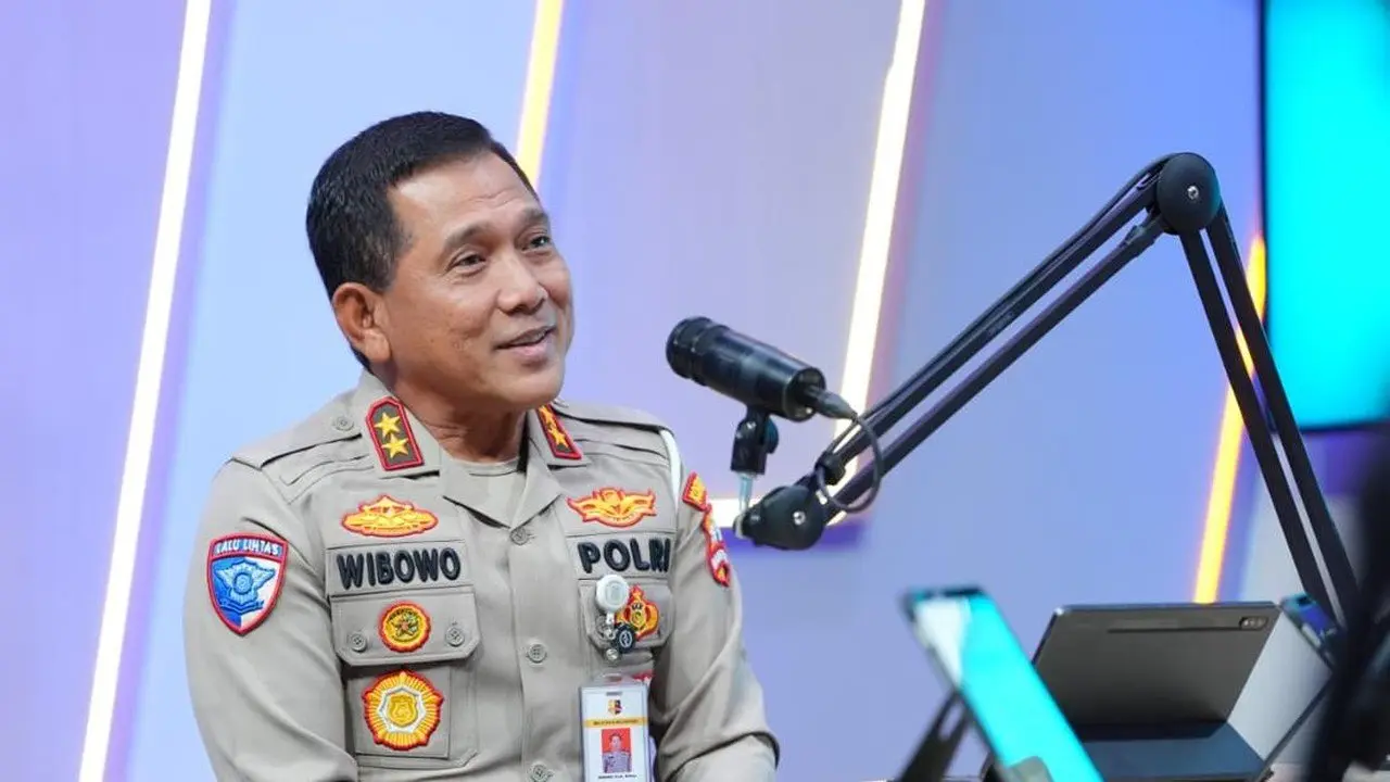 Kakorlantas Polri Gencarkan Edukasi Tertib Berlalu Lintas Sejak Dini ke Sekolah dan Pesantren