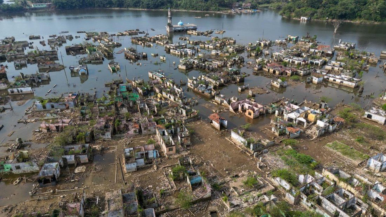 Kampung Tenggelam Bendungan Karian Muncul Kembali Akibat Kemarau