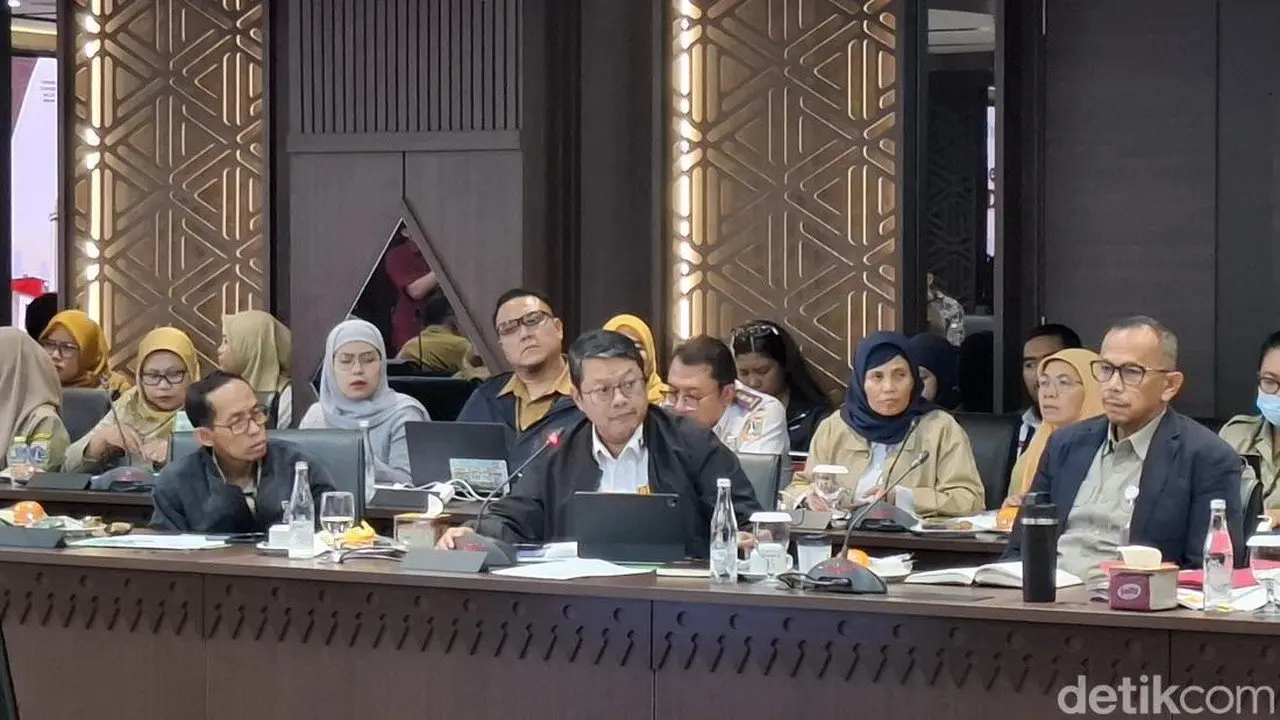 Kekurangan Nakhoda, Hanya 5 Kapal DKI Layani Kepulauan Seribu