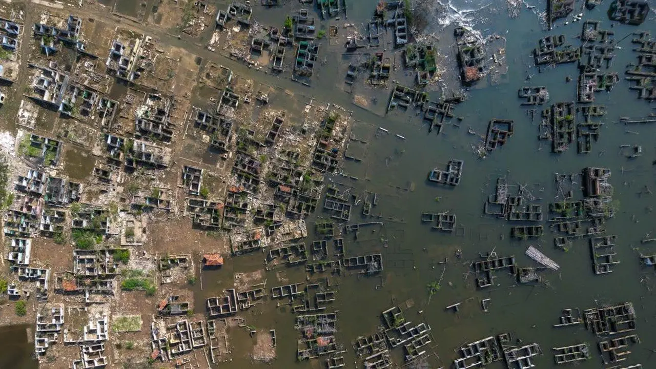 Kemarau Panjang Ungkap Kampung Tenggelam di Bendungan Karian Lebak
