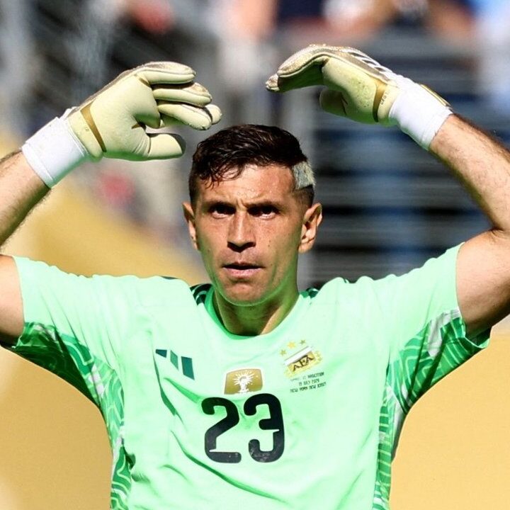 Kiper Argentina Pecahkan Rekor Penyelamatan di Final Piala Dunia, tapi Tetap Kalah