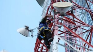 Komdigi Umumkan Hasil Lelang 700 MHz dan 2,6 GHz: XLSmart Raih Blok Terbesar 700 MHz