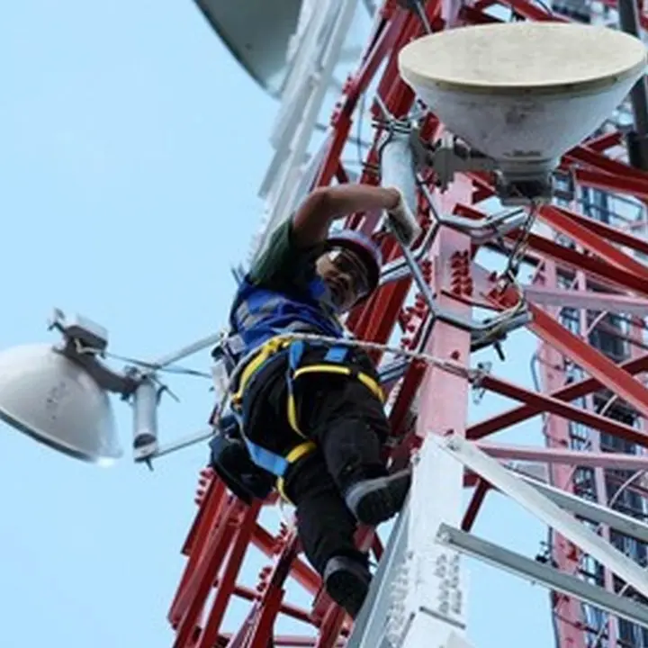 Komdigi Umumkan Hasil Lelang 700 MHz dan 2,6 GHz: XLSmart Raih Blok Terbesar 700 MHz