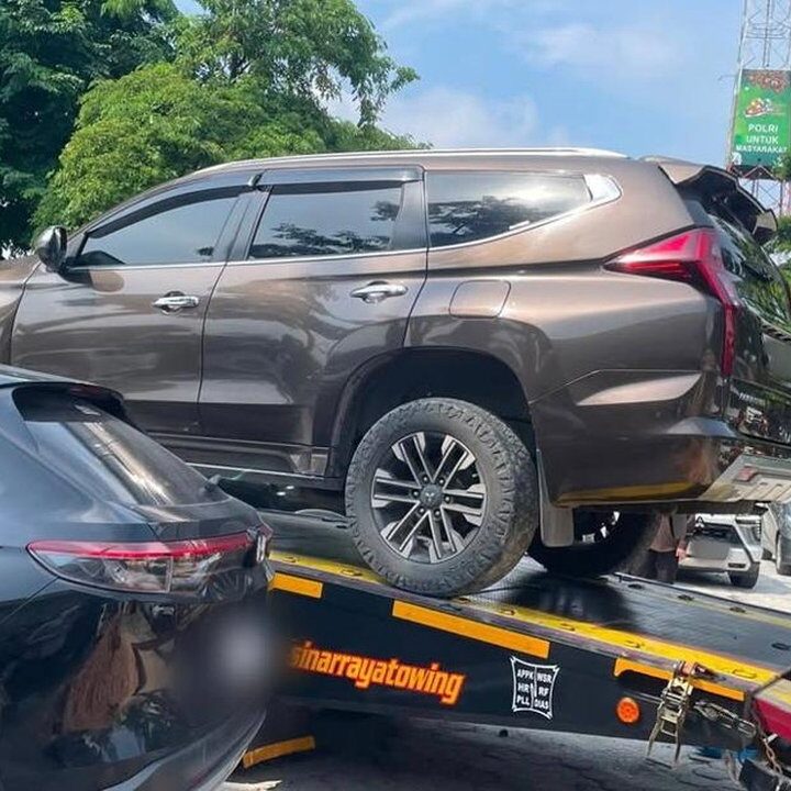 KPK Sita Pajero Sport Milik Istri Kedua Bupati Kuansing Terkait Suap