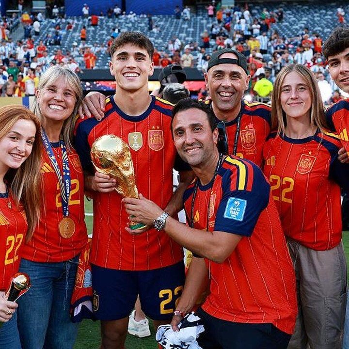 Lewandowski Jagokan Spanyol Ulangi Kejayaan Piala Dunia