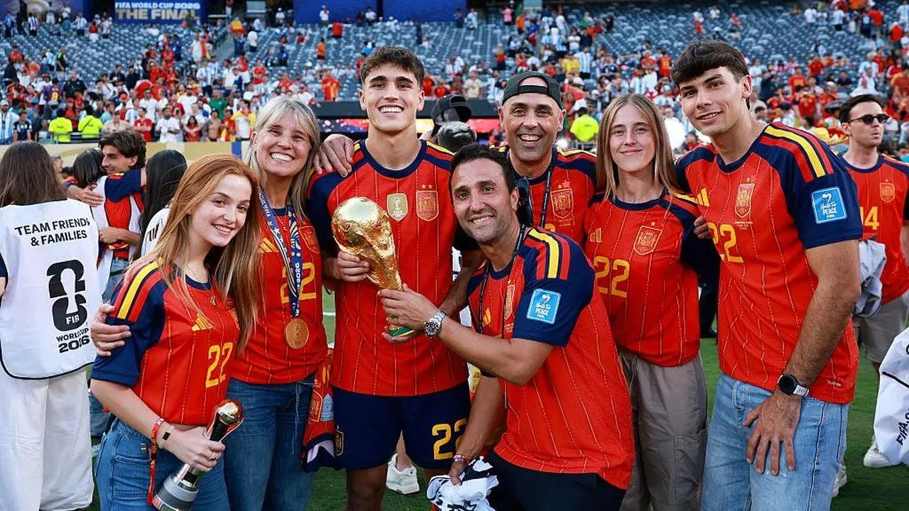 Lewandowski Jagokan Spanyol Ulangi Kejayaan Piala Dunia