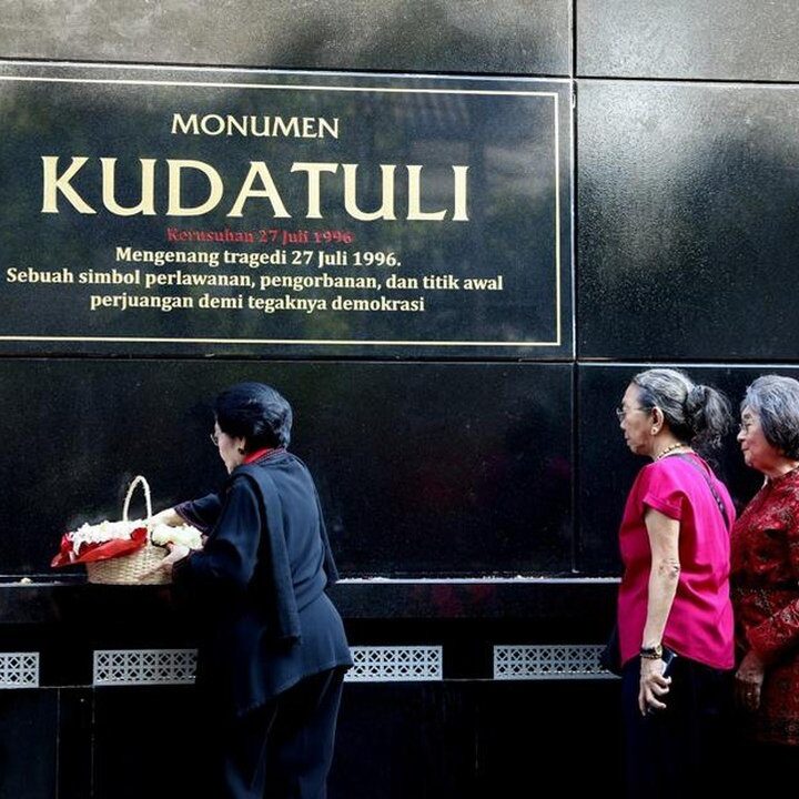 Megawati Resmikan Monumen Kudatuli, Kenang Tragedi 30 Tahun Lalu