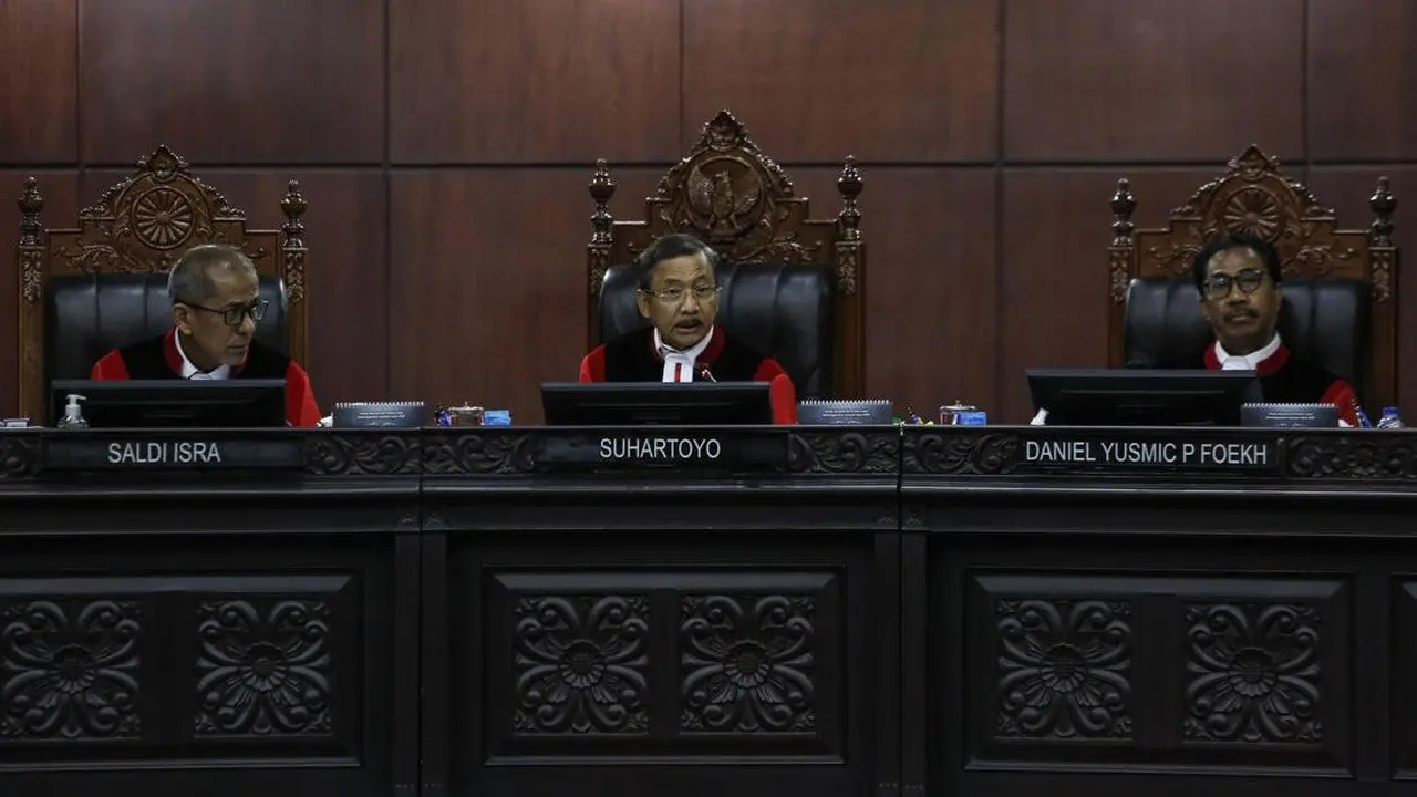 MK Perintahkan Anggaran Makan Bergizi Terpisah dari Dana Pendidikan Mulai 2028