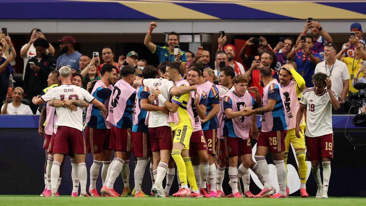 Pedro Porro Antar Spanyol ke Final Piala Dunia 2026 Usai Kalahkan Prancis 2-0
